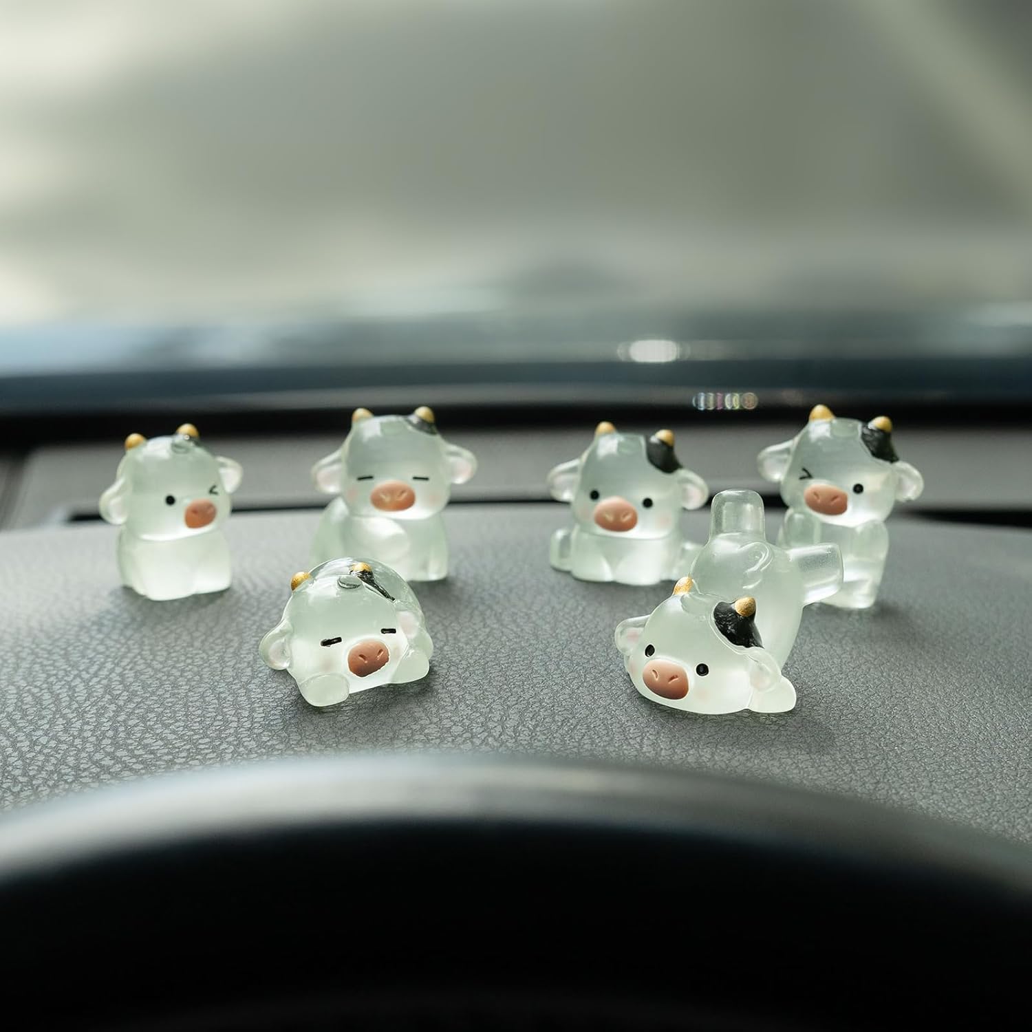 Luminous Cow Car Dashboard Dec - Car Accessories Rear incelemesi ve fiyatı
